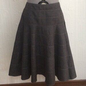 Vintage Tara Jarmon grey wool blend skirt